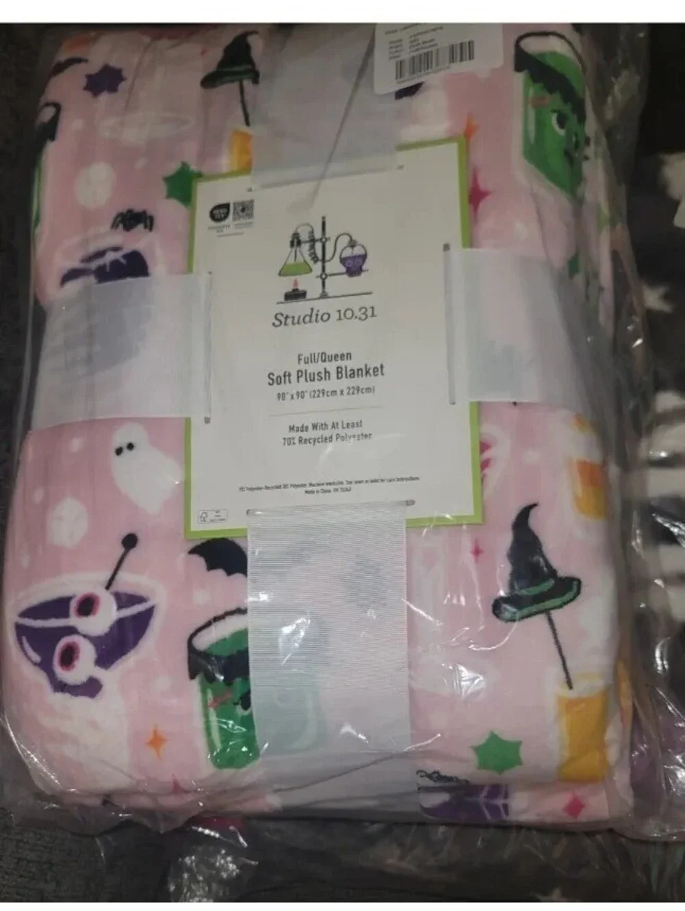 STUDIO 10.31 PINK CREEPY COCKTAILS HALLOWEEN FULL QUEEN PLUSH BLANKET NWT
